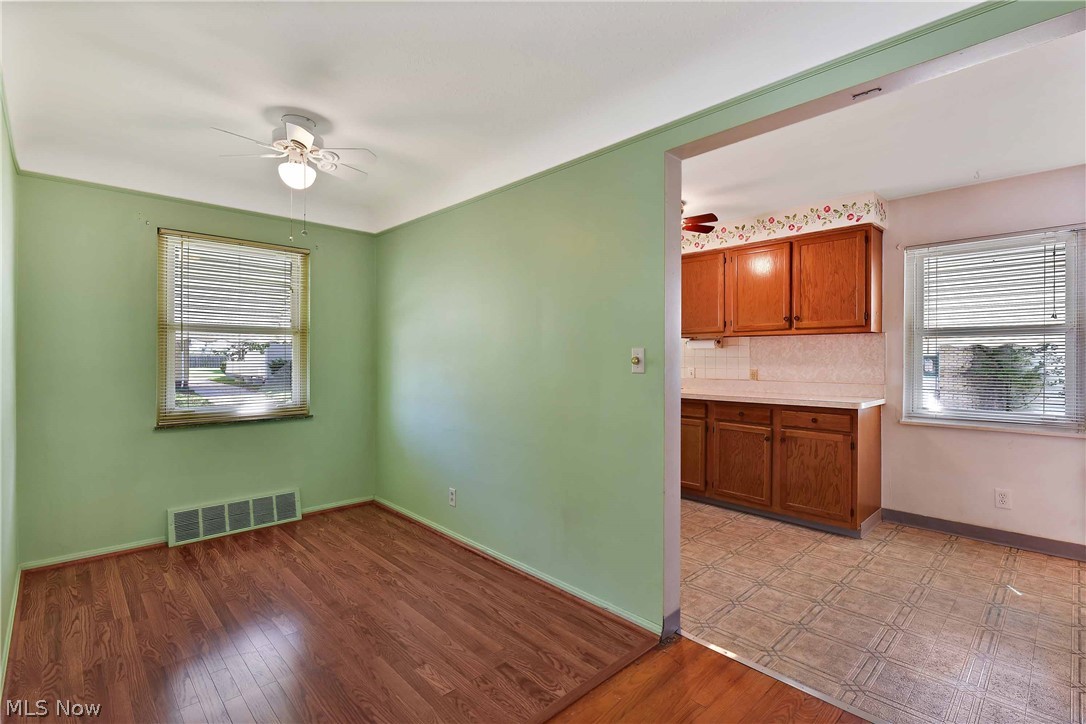 4918 Clearview Road Garfield Heights, OH 44125 - Photo 10 of 35