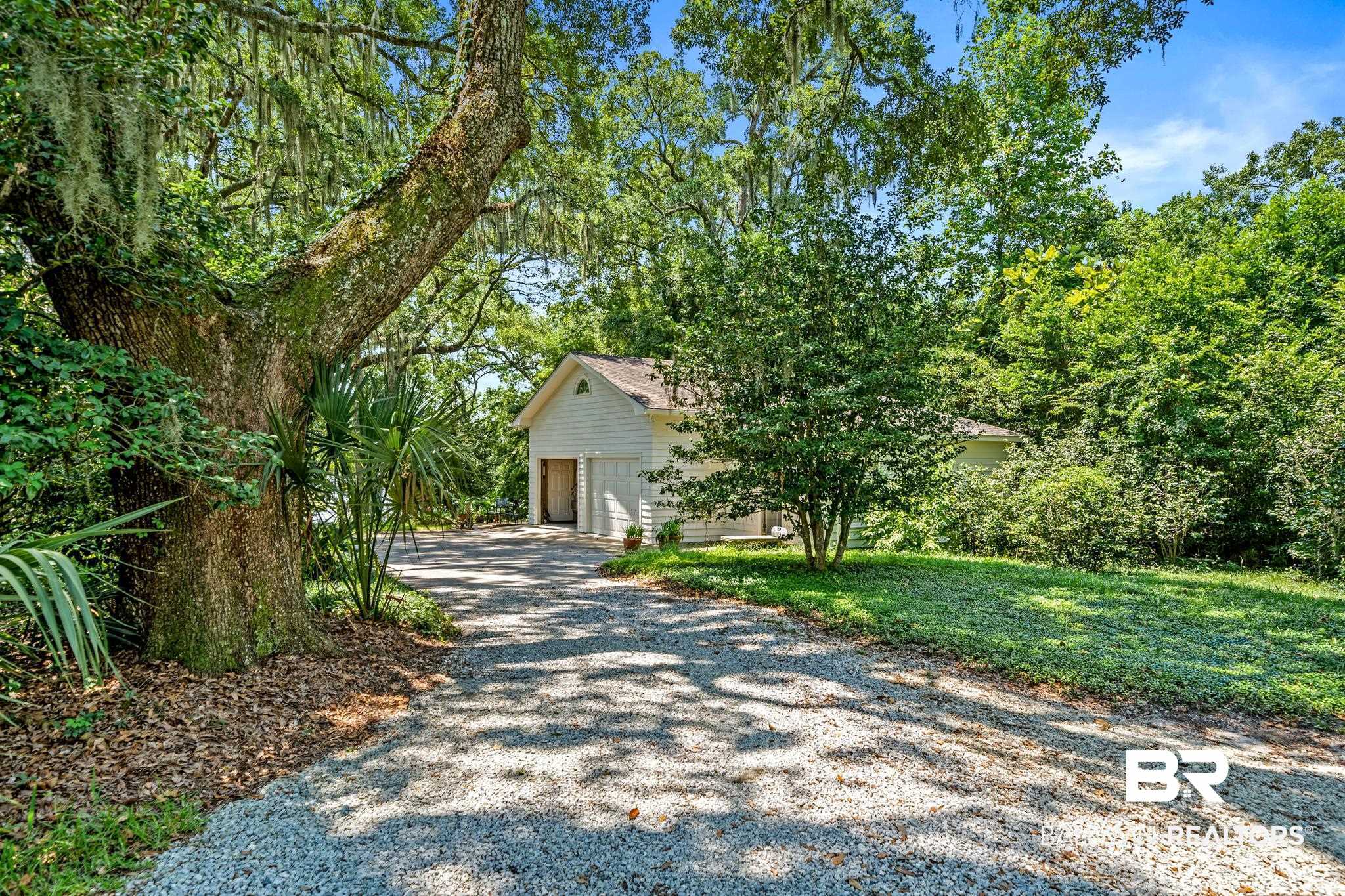 2151 Venetia Road Mobile, AL 36605 - Photo 3 of 47