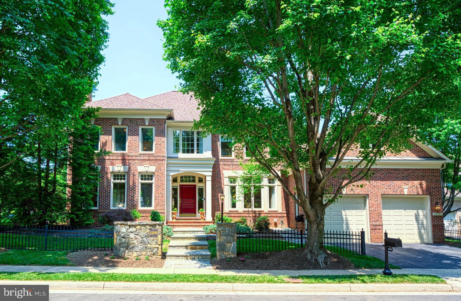 11098 Whitstone Place Reston, VA 20194 - Photo 1 of 76 Front View