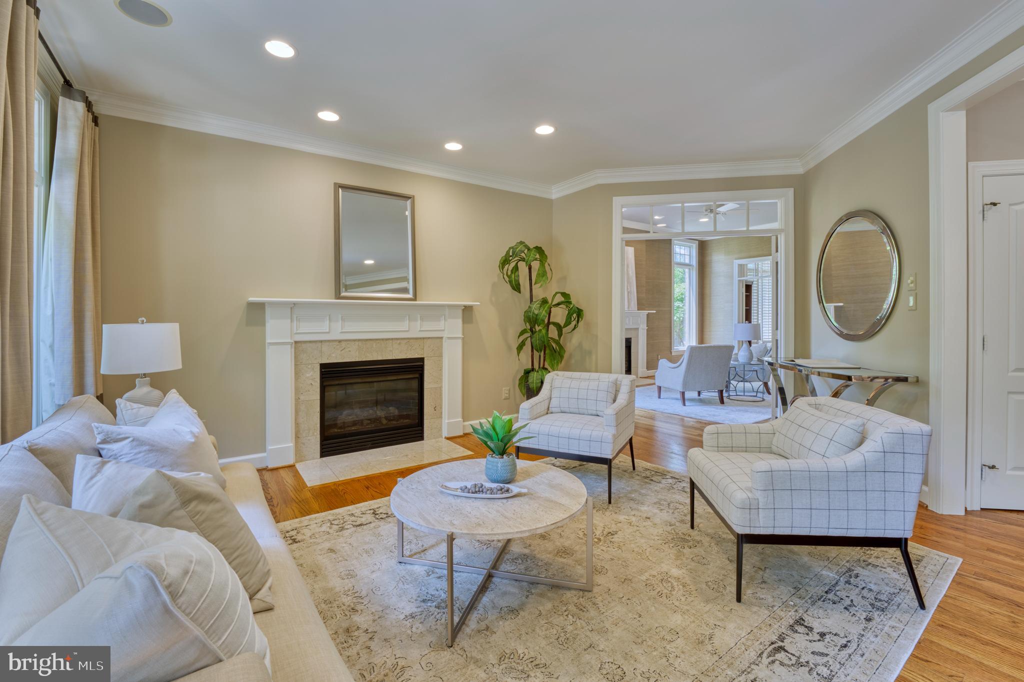 11098 Whitstone Place Reston, VA 20194 - Photo 15 of 76 Living Room