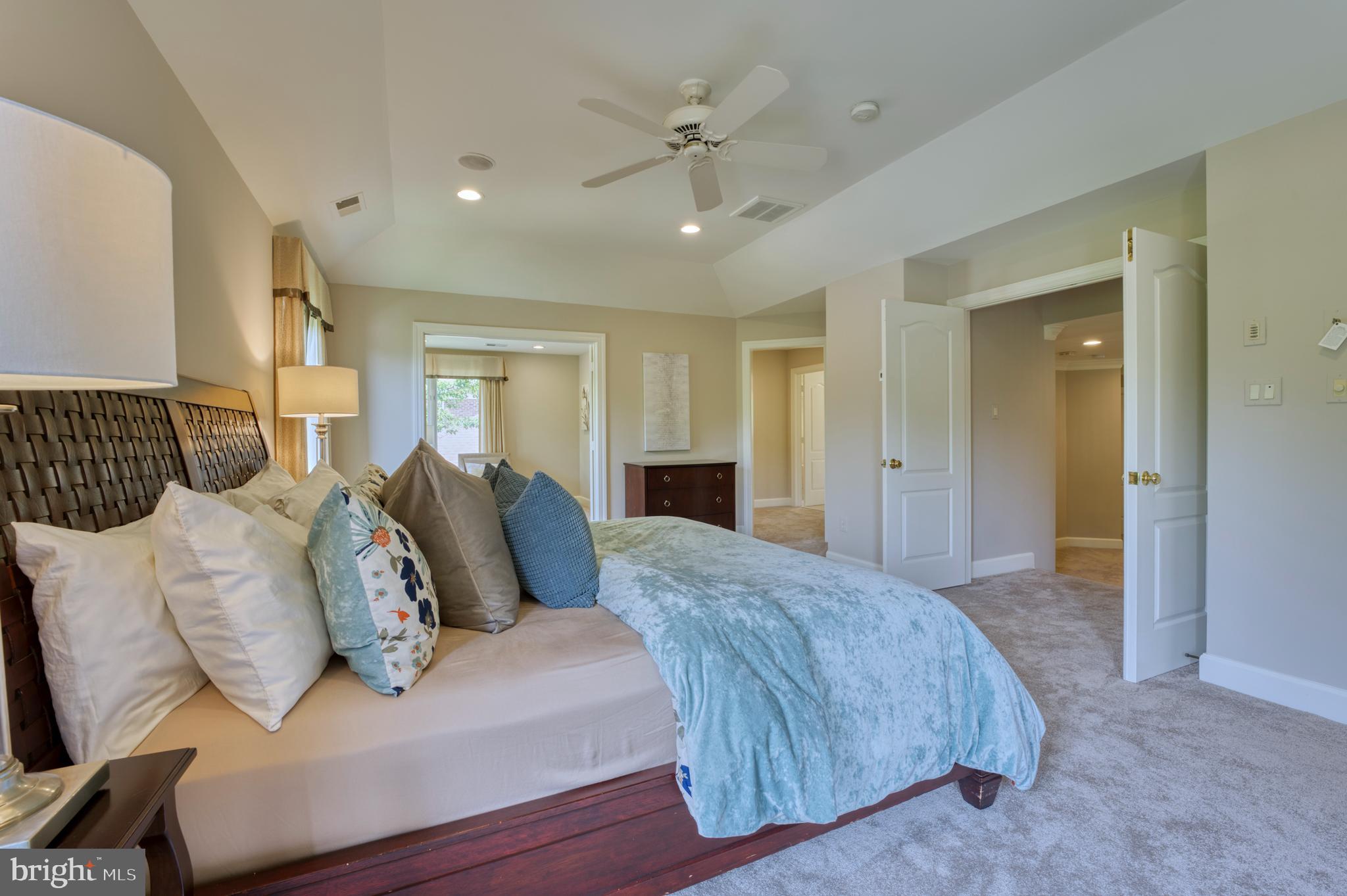 11098 Whitstone Place Reston, VA 20194 - Photo 25 of 76 Primary Suite