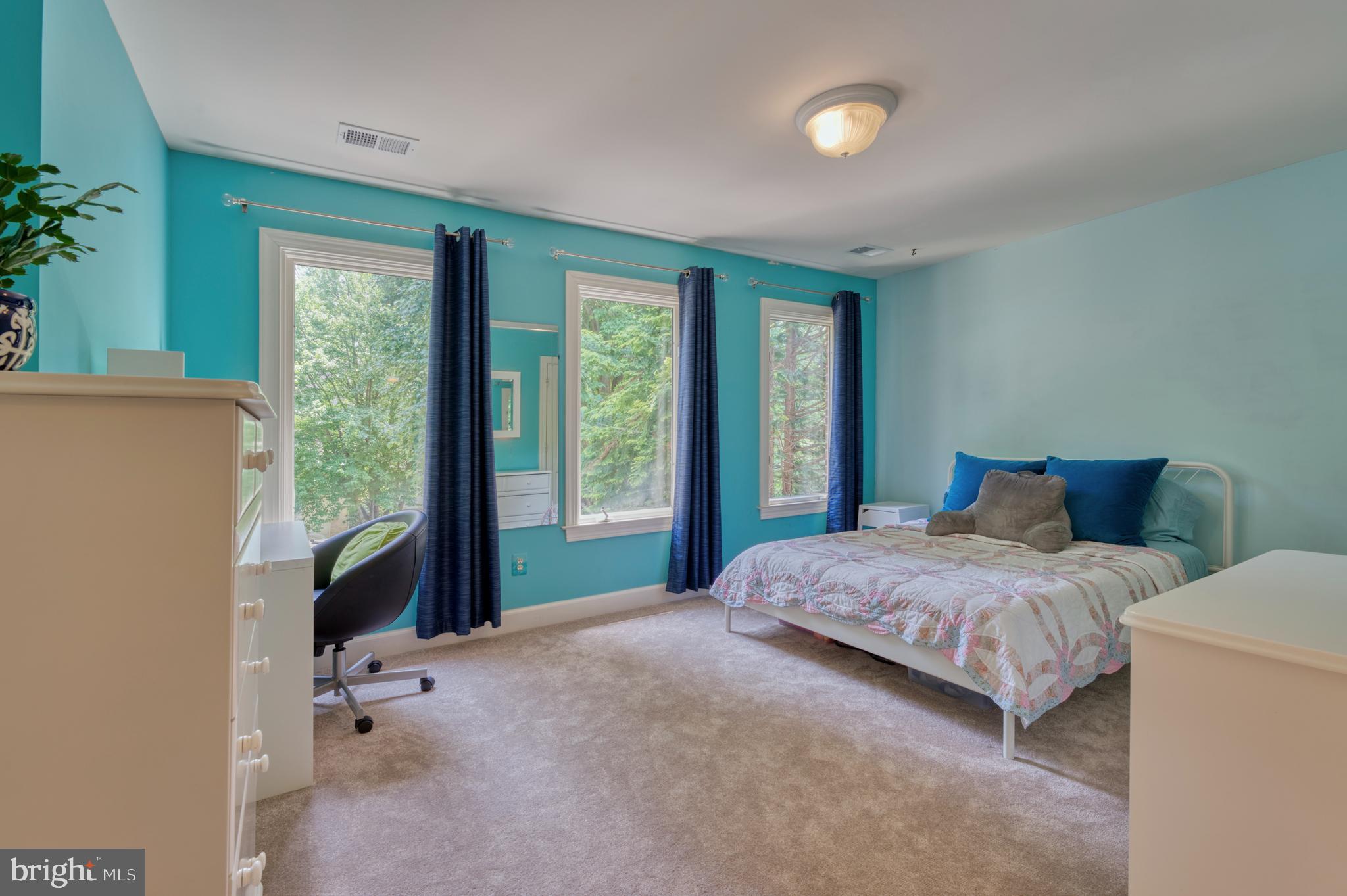 11098 Whitstone Place Reston, VA 20194 - Photo 31 of 76 Ensuite Bedroom