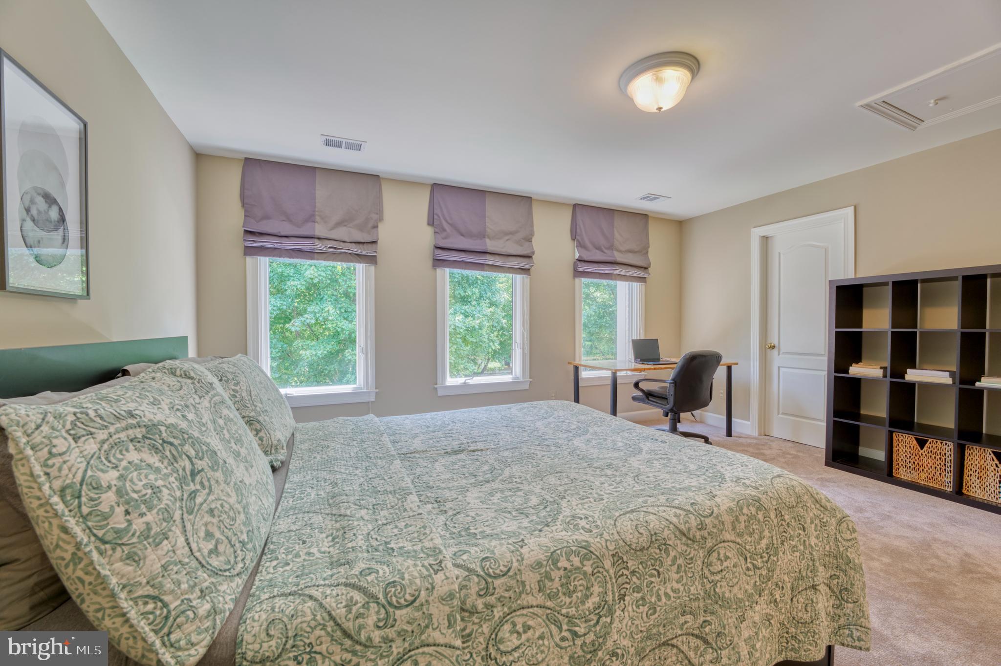 11098 Whitstone Place Reston, VA 20194 - Photo 36 of 76 Bedroom #3