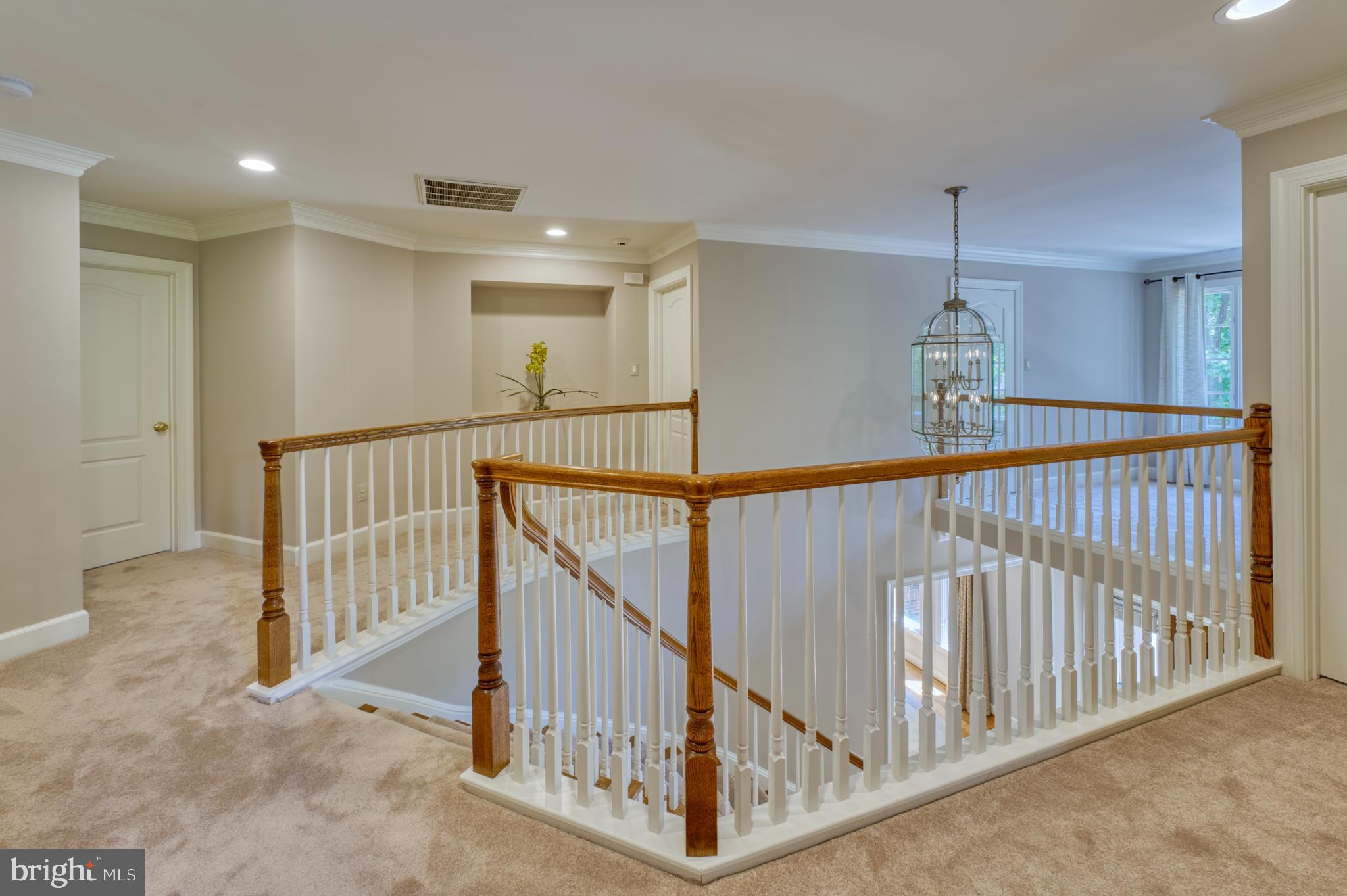 11098 Whitstone Place Reston, VA 20194 - Photo 41 of 76 Upper Level