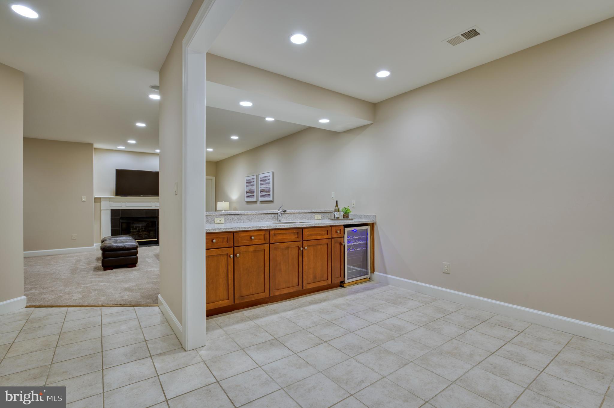 11098 Whitstone Place Reston, VA 20194 - Photo 54 of 76 Wet Bar
