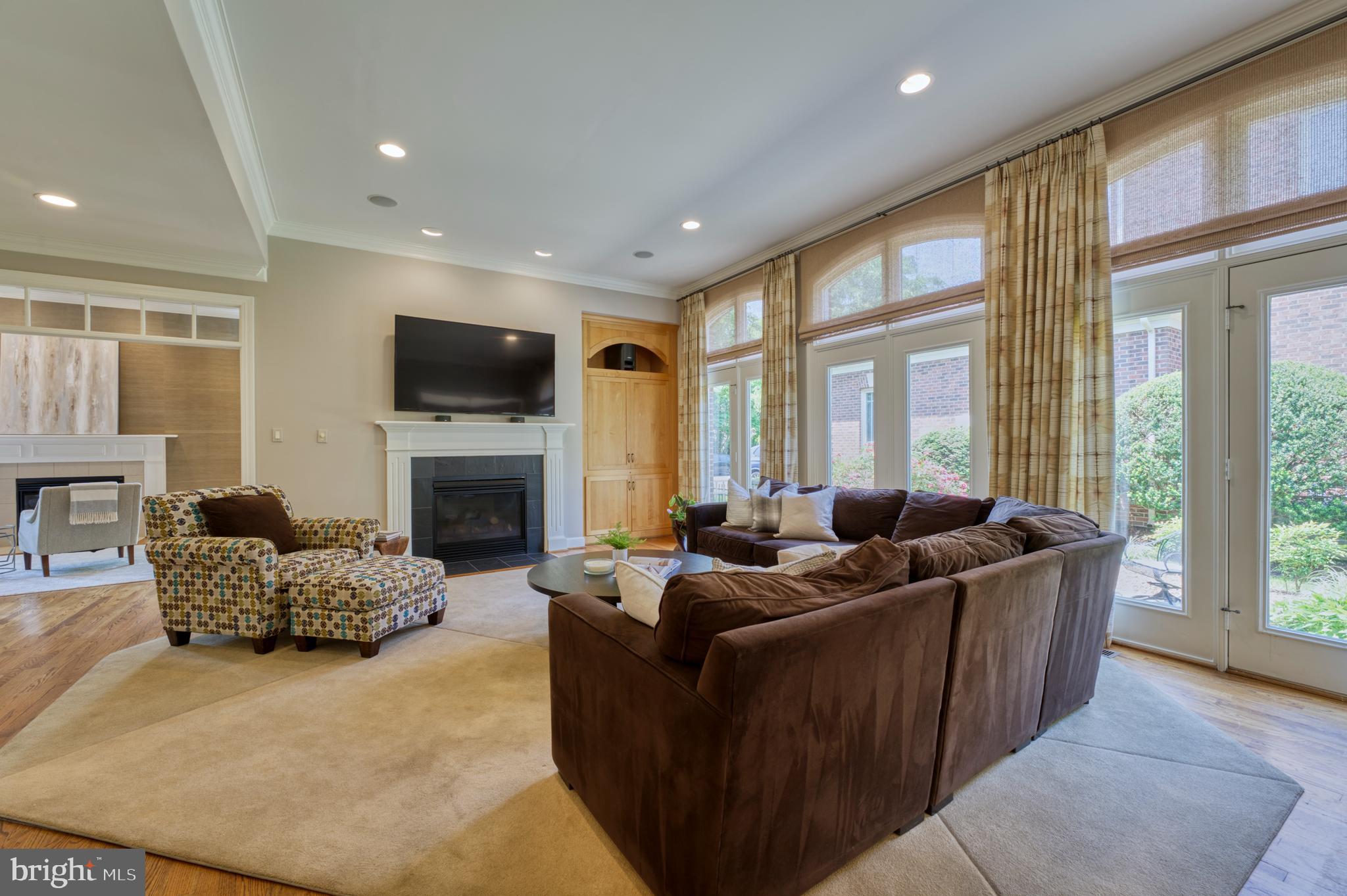 11098 Whitstone Place Reston, VA 20194 - Photo 6 of 76 Family Room