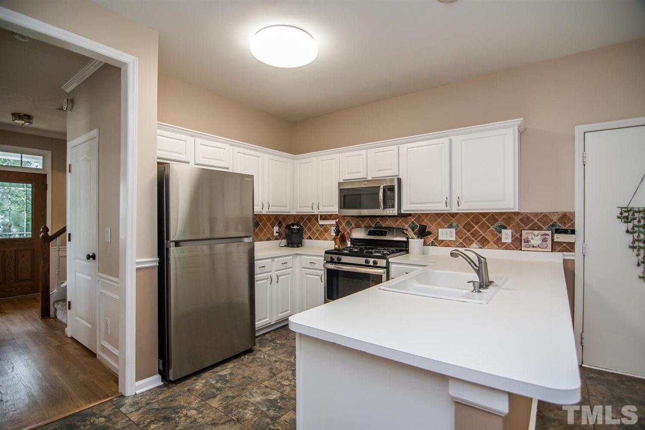 9308 Miranda Drive Raleigh, NC 27617 - Photo 12 of 30 Gallery Image 12