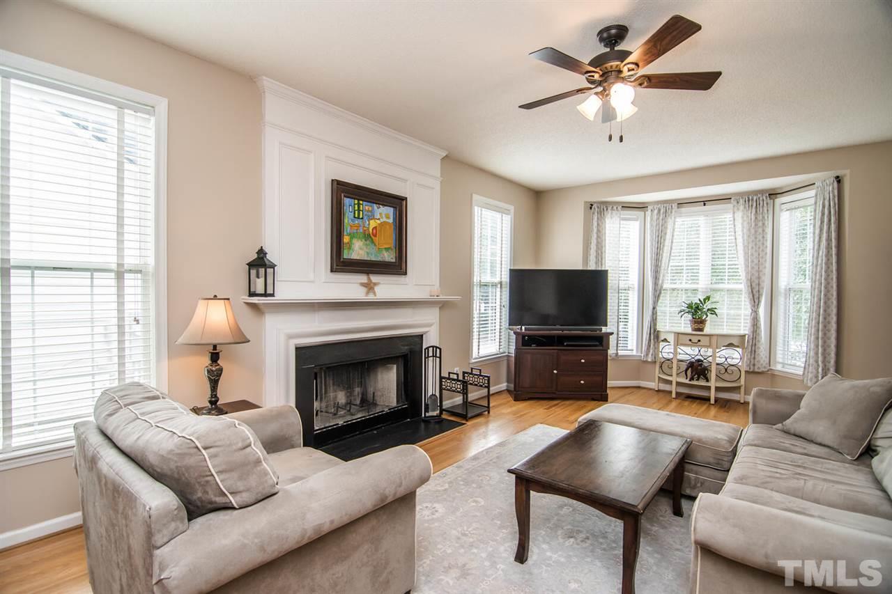 9308 Miranda Drive Raleigh, NC 27617 - Photo 7 of 30 Gallery Image 7