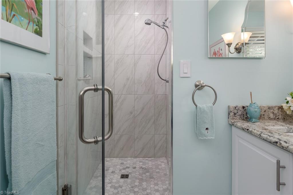 405 Guilford Road Jamestown, NC 27282 - Photo 20 of 30 Gallery Image 20