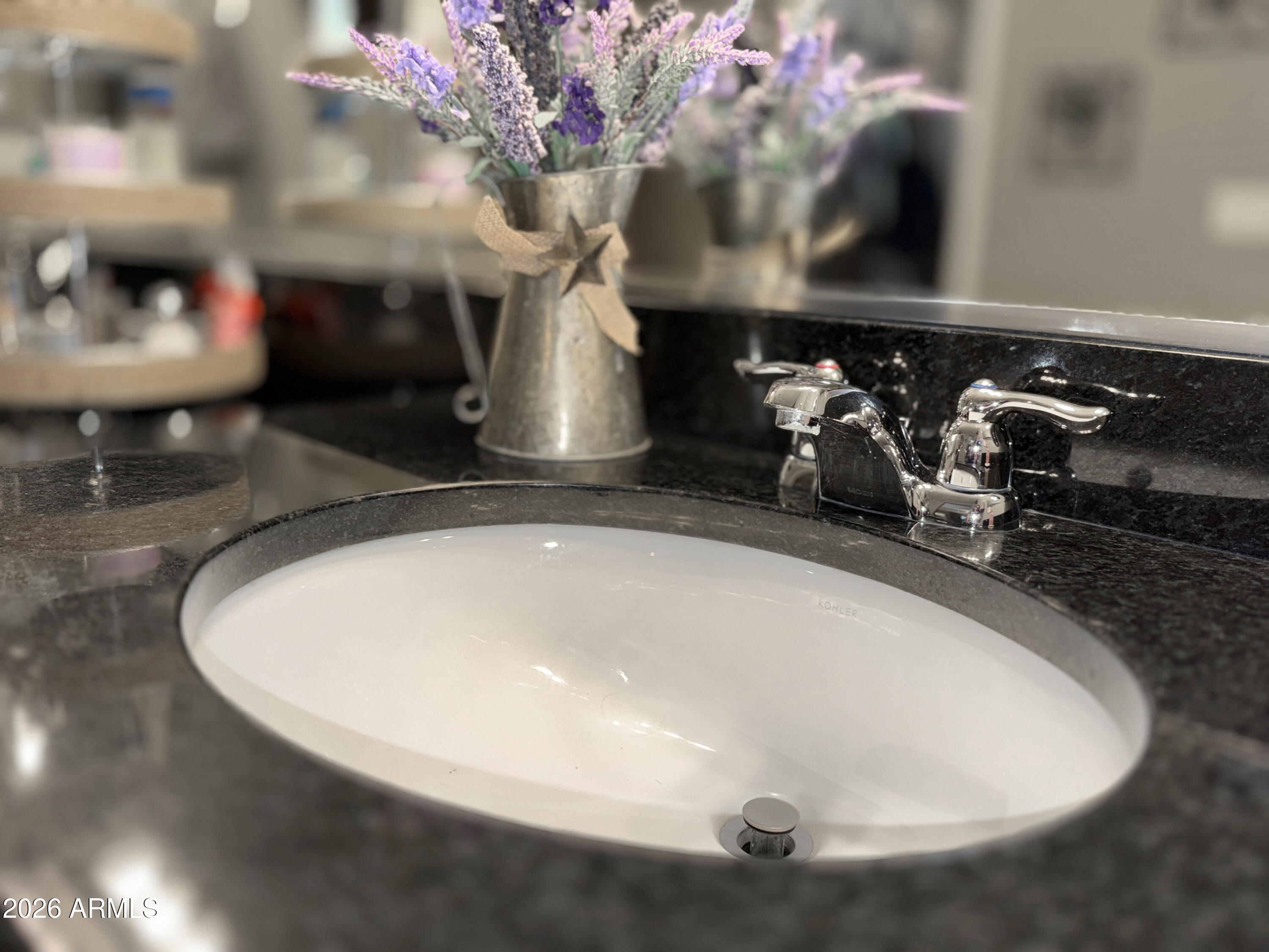 2609 West Rabjohn Road Phoenix, AZ 85085 - Photo 37 of 58 P bath granite - 2609 W Rabjohn