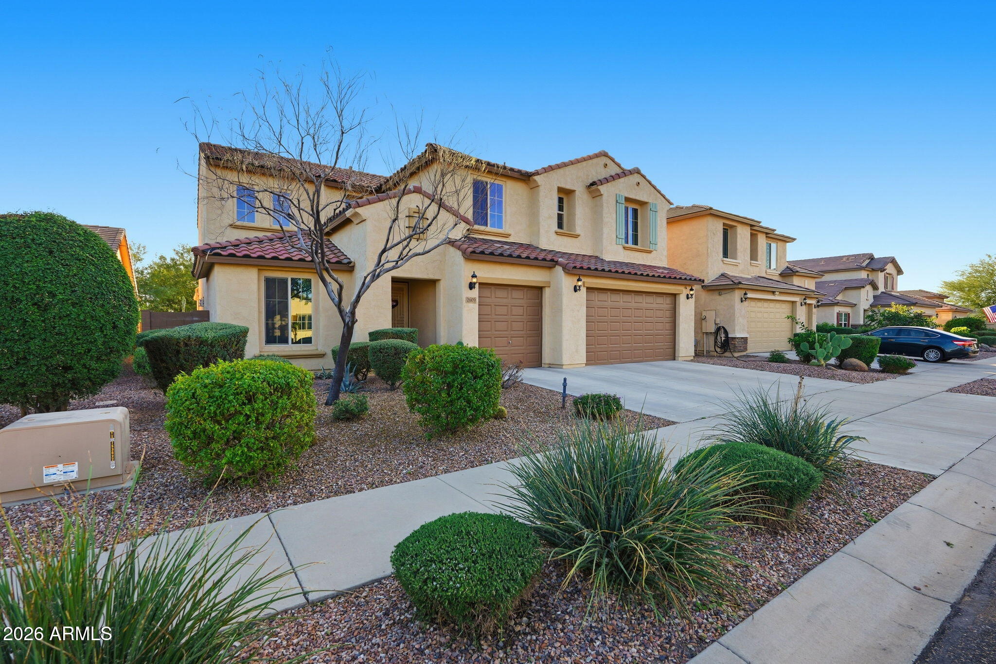 2609 West Rabjohn Road Phoenix, AZ 85085 - Photo 8 of 58 Front - 2609 W Rabjohn