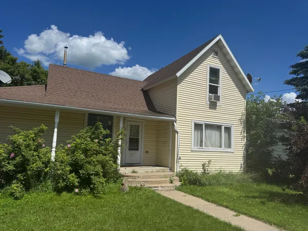 $125,000 | 117 Maple Avenue East, Frazee, MN 56544