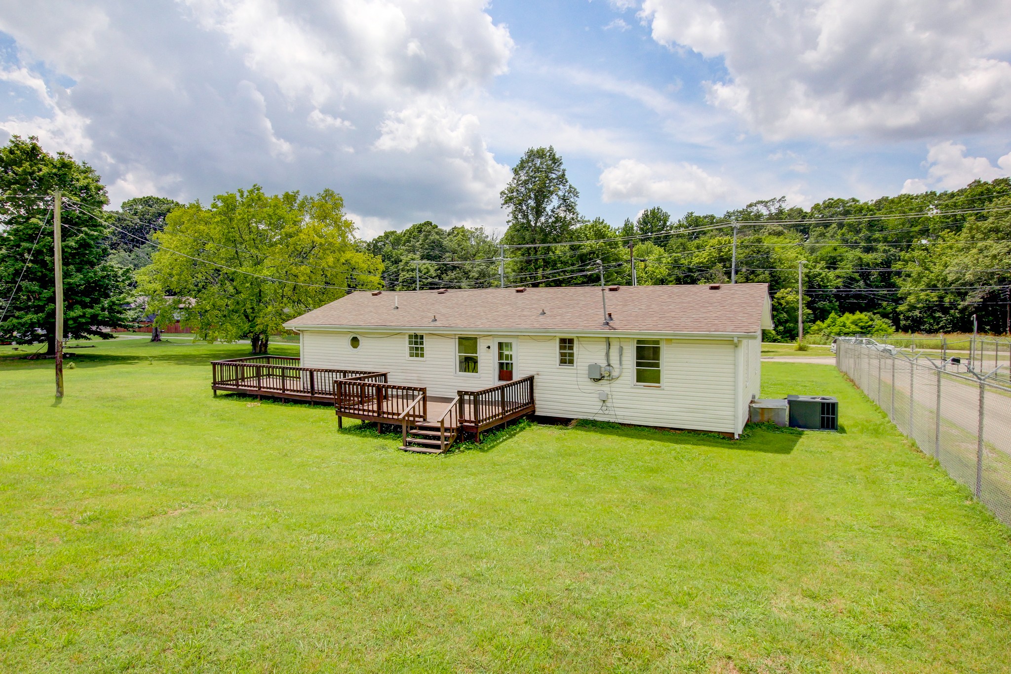 1375 Moss Road Clarksville, TN 37043 - Photo 70 of 72 Gallery Image 70