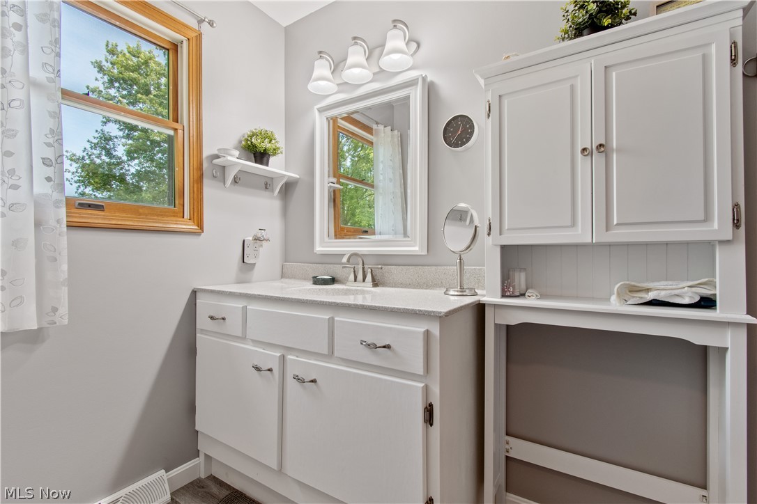 6815 Neff Road Medina, OH 44256 - Photo 19 of 32 Gallery Image 19
