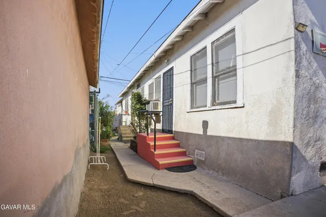 $600,000 | 1123 South Kern Avenue, Los Angeles, CA 90022