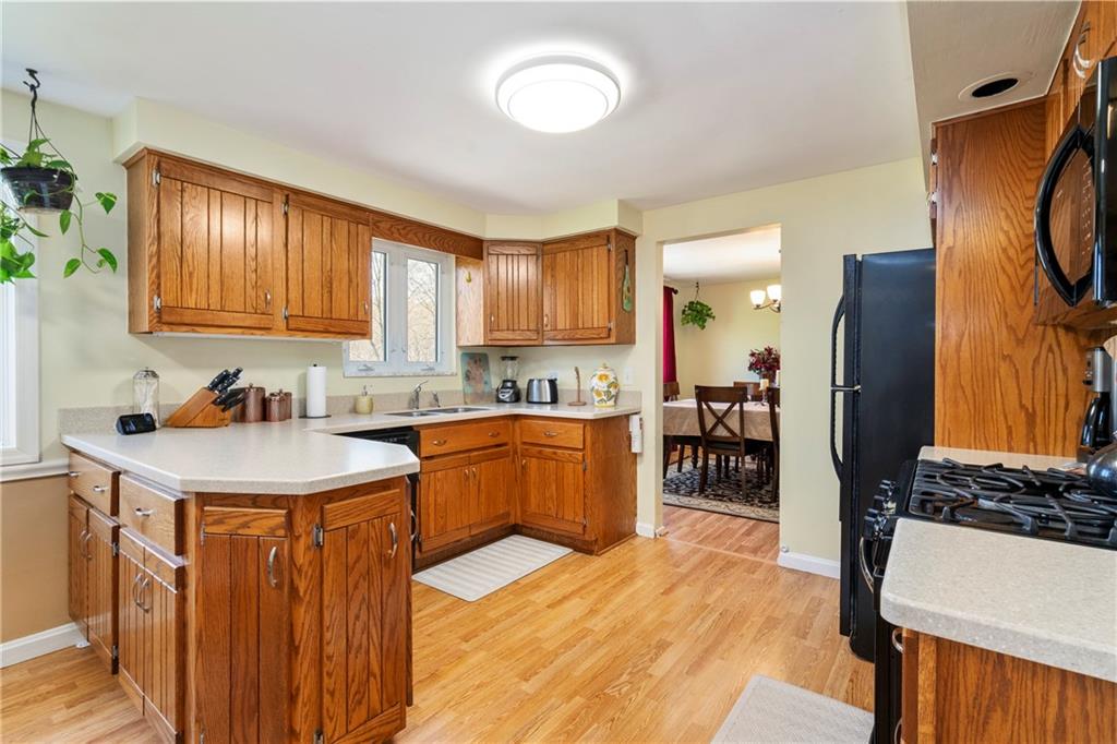 9320 Timber Trail Pittsburgh, PA 15237 - Photo 8 of 37