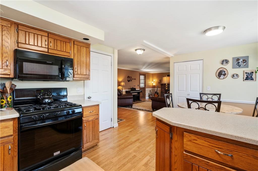 9320 Timber Trail Pittsburgh, PA 15237 - Photo 10 of 37