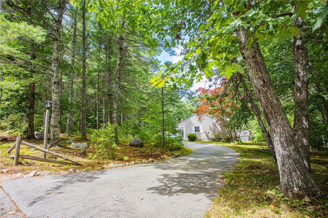 24 Sprucebrook Road Scituate, RI 02857 - Photo 5 of 41
