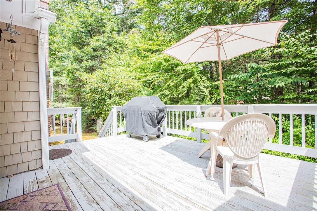 24 Sprucebrook Road Scituate, RI 02857 - Photo 7 of 41