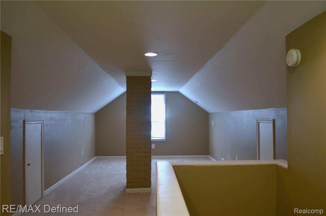 3376 Gregory Road Lake Orion, MI 48359 - Photo 15 of 21 15.jpg