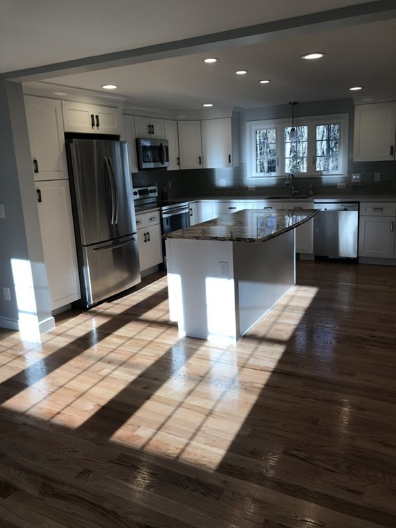 97 Davidson Road Boxborough, MA 01719 - Photo 8 of 28