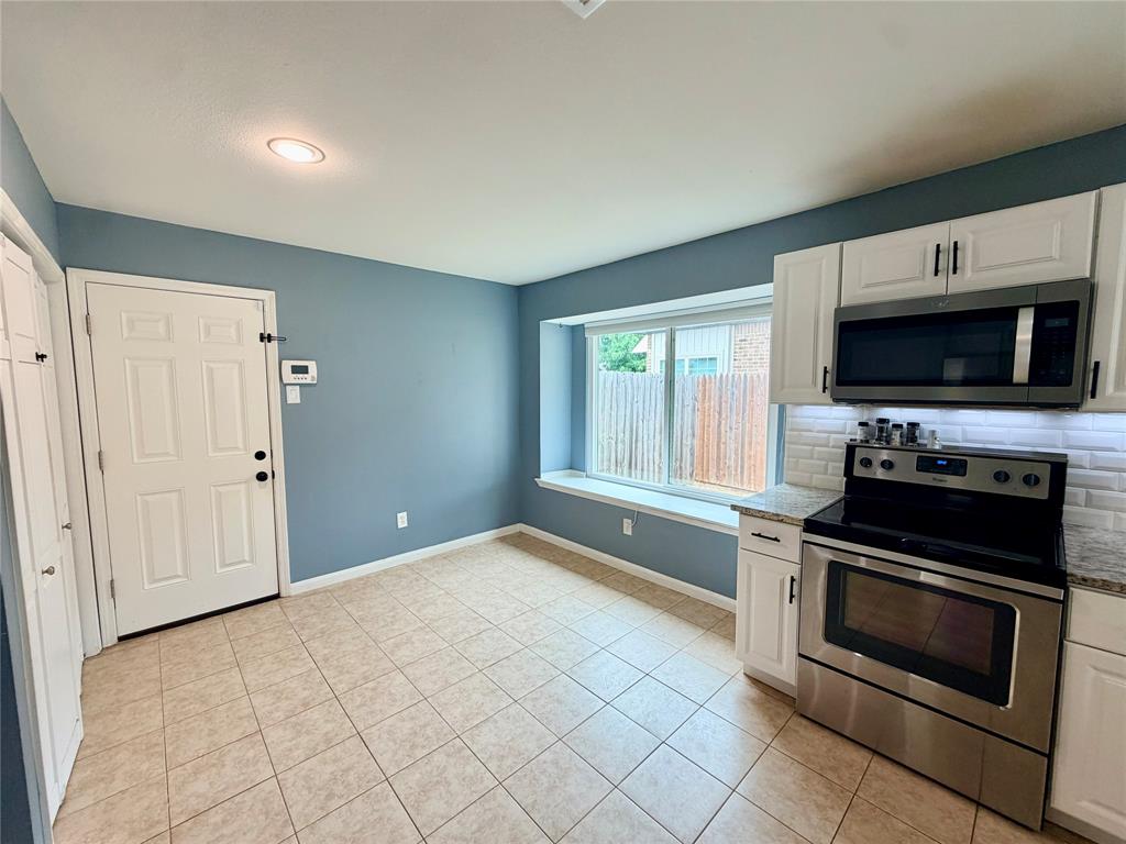 7102 Lyons Road Garland, TX 75043 - Photo 11 of 32 Gallery Image 11