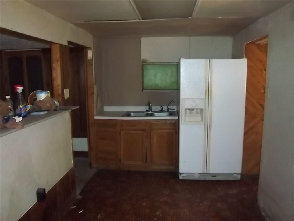 834 East Thompson Road Indianapolis, IN 46227 - Photo 5 of 11 Gallery Image 5
