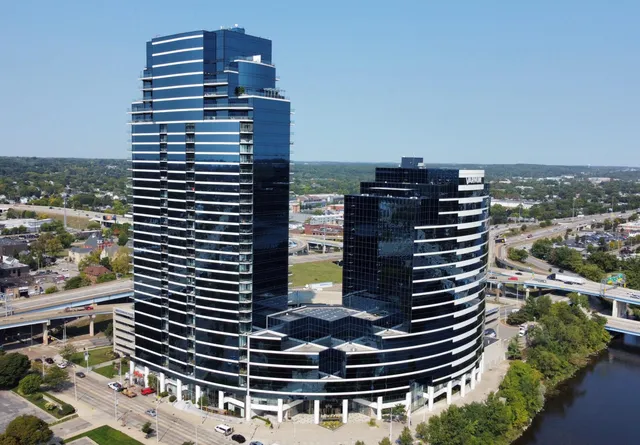 $400,000 | 335 Bridge Street Northwest, Unit 1005, Grand Rapids, MI 49504