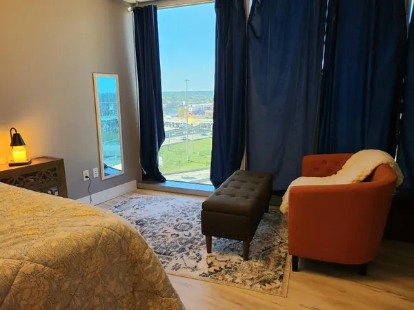 $400,000 | 335 Bridge Street Northwest, Unit 1005, Grand Rapids, MI 49504