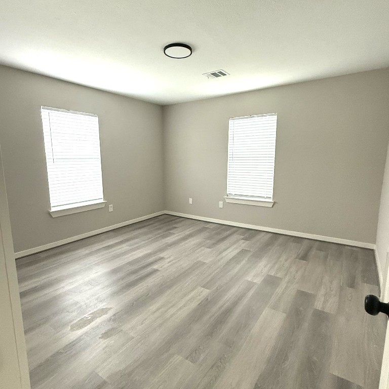 4510 Kingsbury Street Houston, TX 77021 - Photo 11 of 13 Bedroom 3