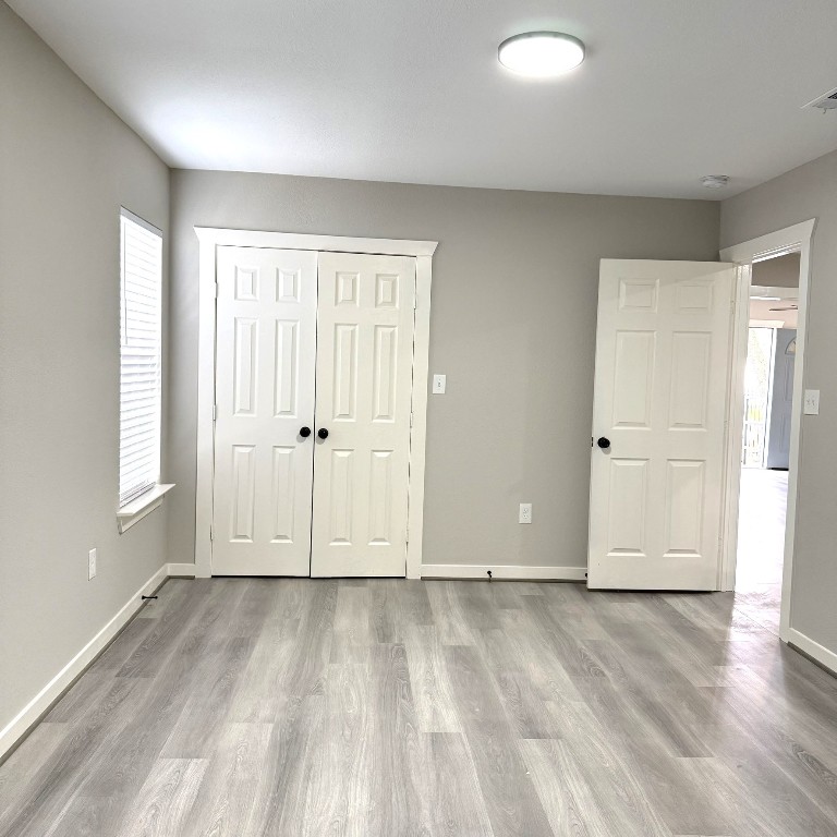 4510 Kingsbury Street Houston, TX 77021 - Photo 8 of 13 Bedroom 1