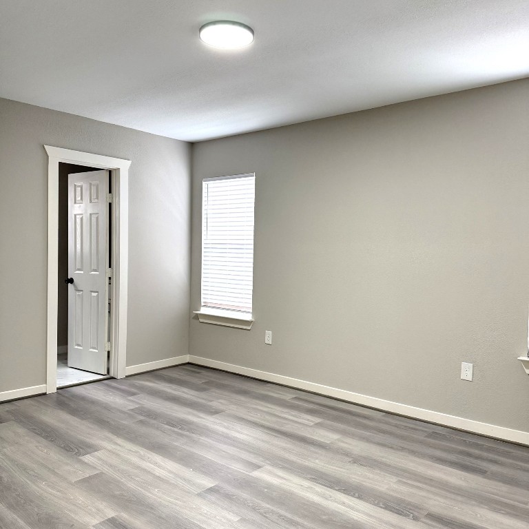 4510 Kingsbury Street Houston, TX 77021 - Photo 10 of 13 Bedroom 2