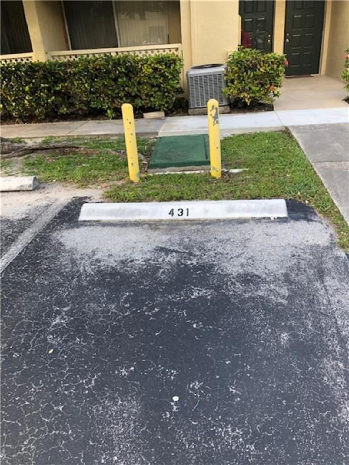 18352 Northwest 68th Avenue, Unit E Hialeah, FL 33015 - Photo 24 of 34 Photo 24