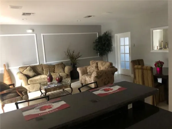 $1,850 | 18352 Northwest 68th Avenue, Unit E, Hialeah, FL 33015