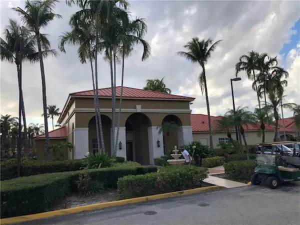 $1,850 | 18352 Northwest 68th Avenue, Unit E, Hialeah, FL 33015