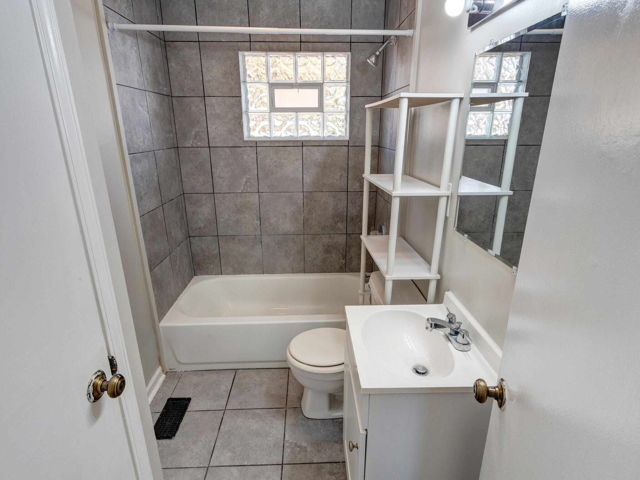 3930 Bertrand Road Indianapolis, IN 46222 - Photo 12 of 21 Gallery Image 12