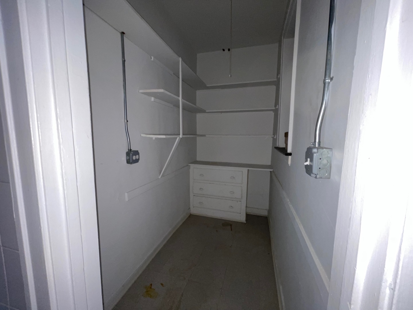 4247 West Division Street, Unit 2R Chicago, IL 60651 - Photo 9 of 12