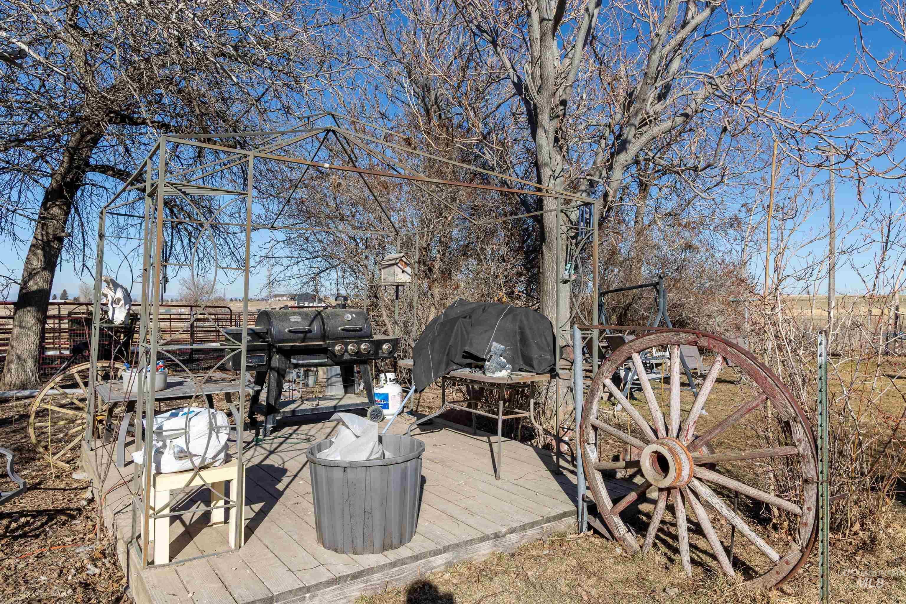 1898 East 3700th Street North Filer, ID 83328 - Photo 18 of 40 Wooden terrace featuring area for grilling