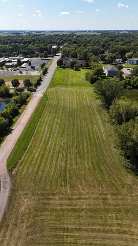 $199,500 | 1801 Pryor Avenue North, Glencoe, MN 55336