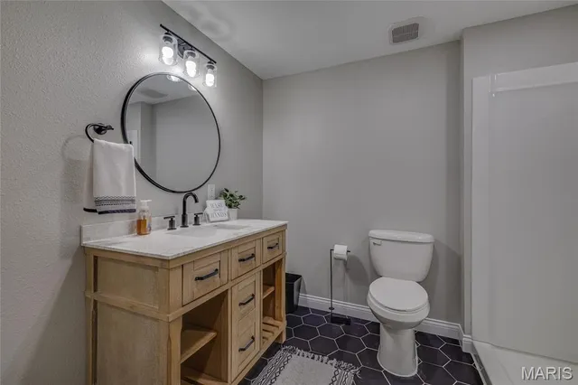 $380,000 | 456 North Haven Drive, Farmington, MO 63640