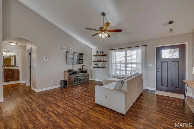 $380,000 | 456 North Haven Drive, Farmington, MO 63640