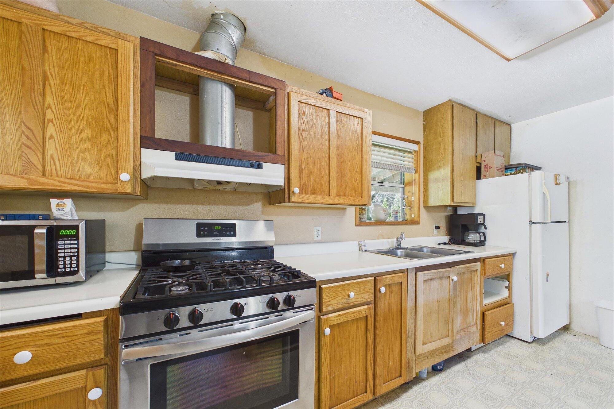 1490 Red Cap Road Orleans, CA 95556 - Photo 29 of 71