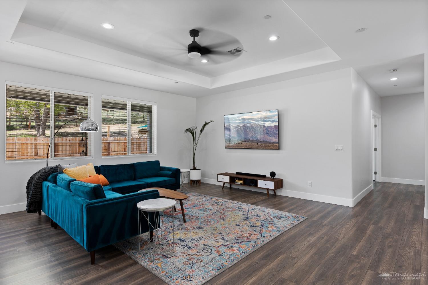 26004 Bear Valley Road Tehachapi, CA 93561 - Photo 27 of 52 Gallery Image 27