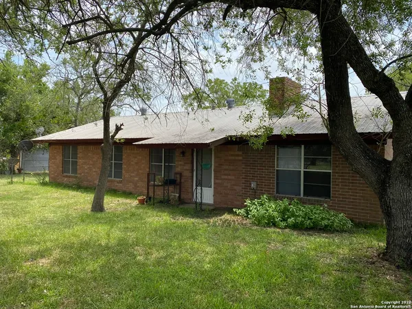 $1,700 | 1695 Arnold Road, Poteet, TX 78065