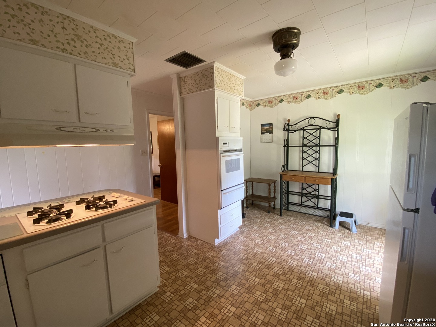 1695 Arnold Road Poteet, TX 78065 - Photo 12 of 29