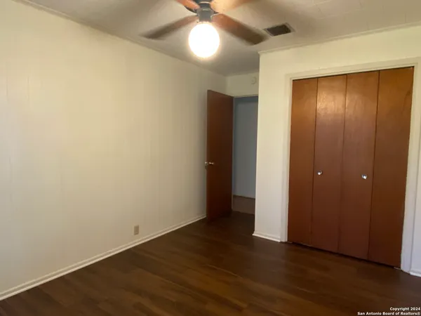 $1,700 | 1695 Arnold Road, Poteet, TX 78065