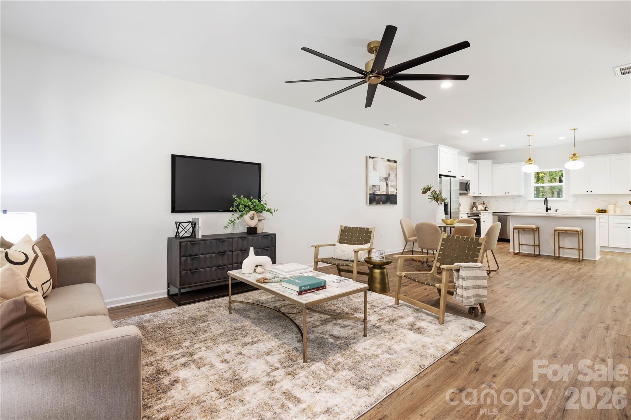 8425 Old Plank Road Charlotte, NC 28216 - Photo 2 of 31