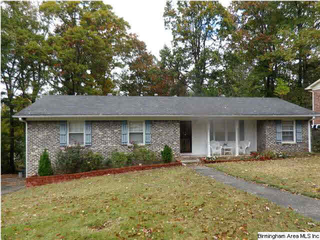 720 Vaughn Circle Birmingham, AL 35235 - Photo 1 of 8