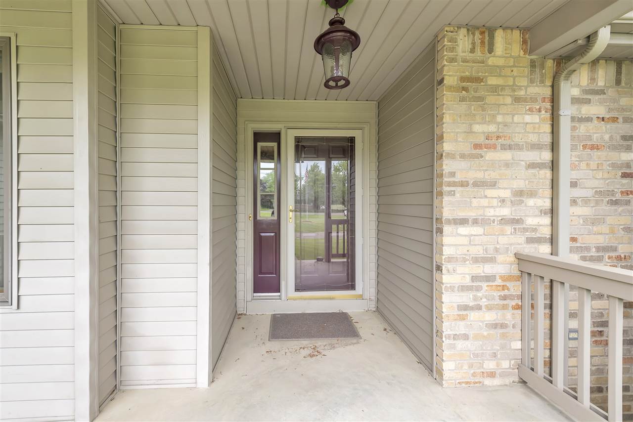 805 North State Road Owosso, MI 48867 - Photo 7 of 54 31381016-6.JPG