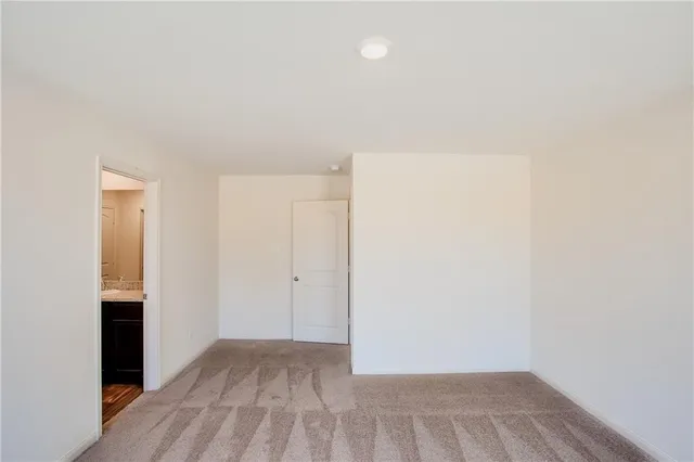 $1,495 | 1012 Riverdale Cove, Jarrell, TX 76537